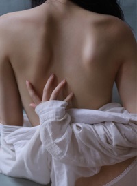 A-mu - NO.051 Solitude